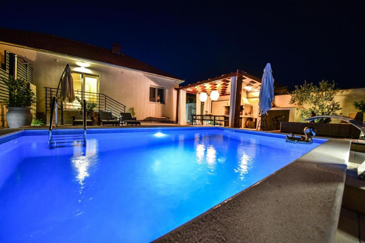 Villa Teuta Zadarvillas מראה חיצוני תמונה
